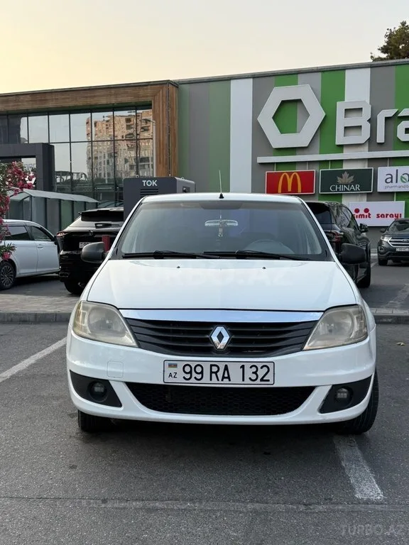 Renault Logan — foto 2/4