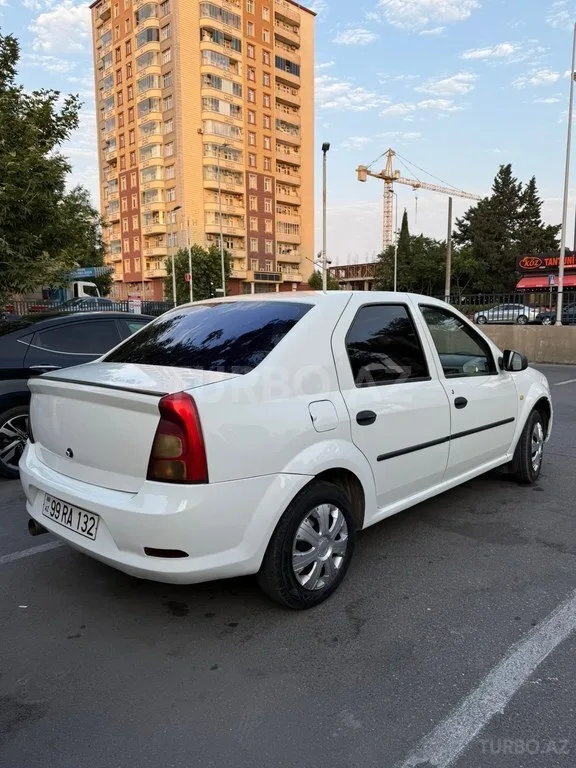 Renault Logan — foto 4/4