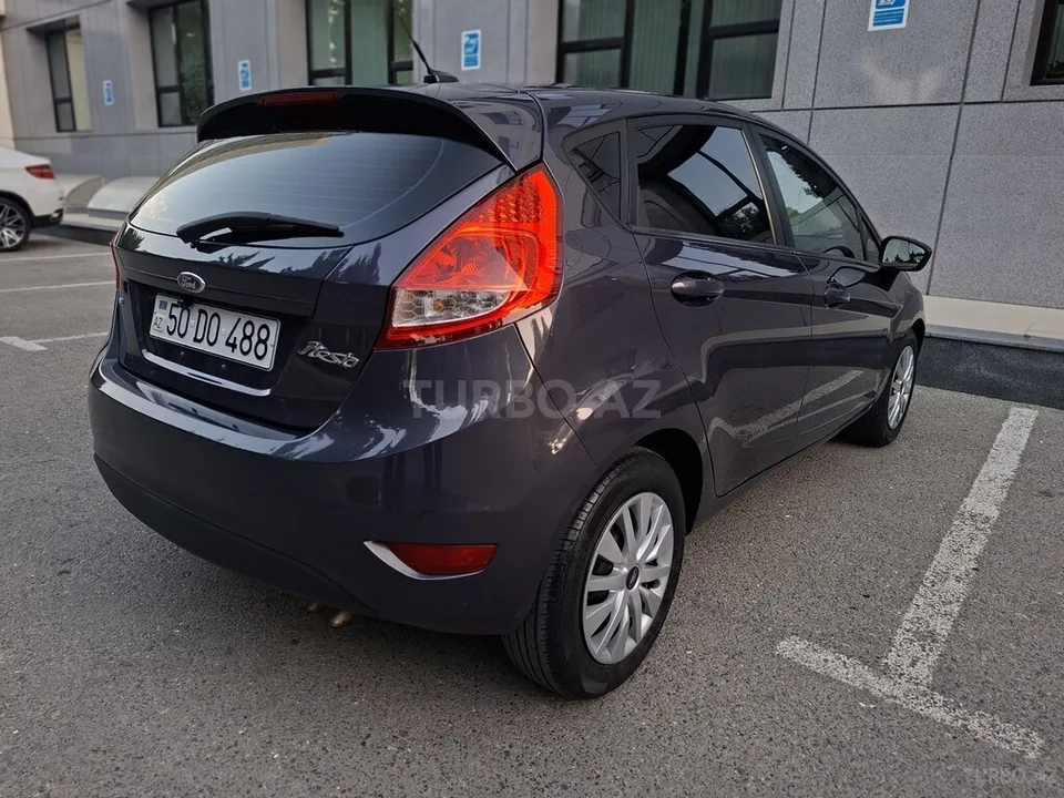 Ford Fiesta — foto 3/4