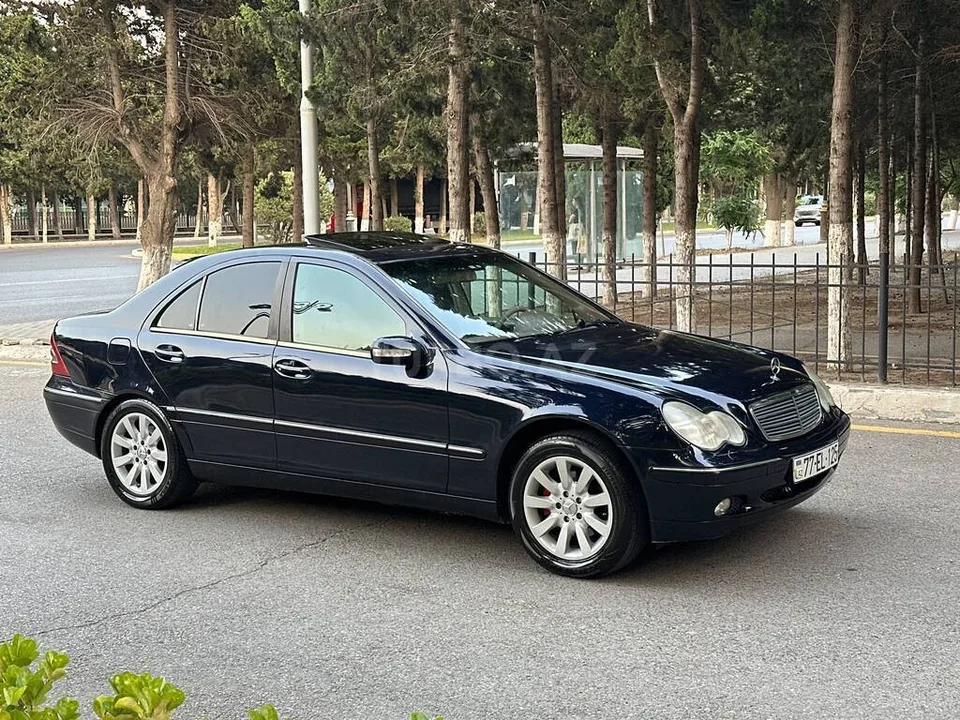Mercedes C 240 — foto 3/4