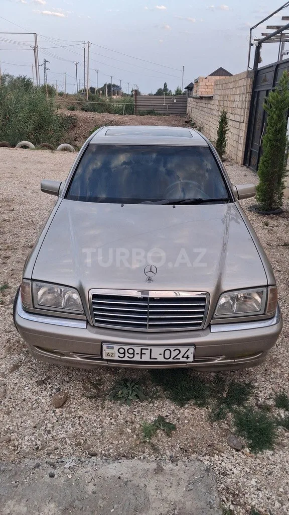 Mercedes C 240 — foto 4/4
