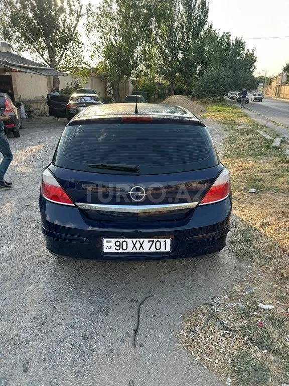 Opel Astra — foto 2/4