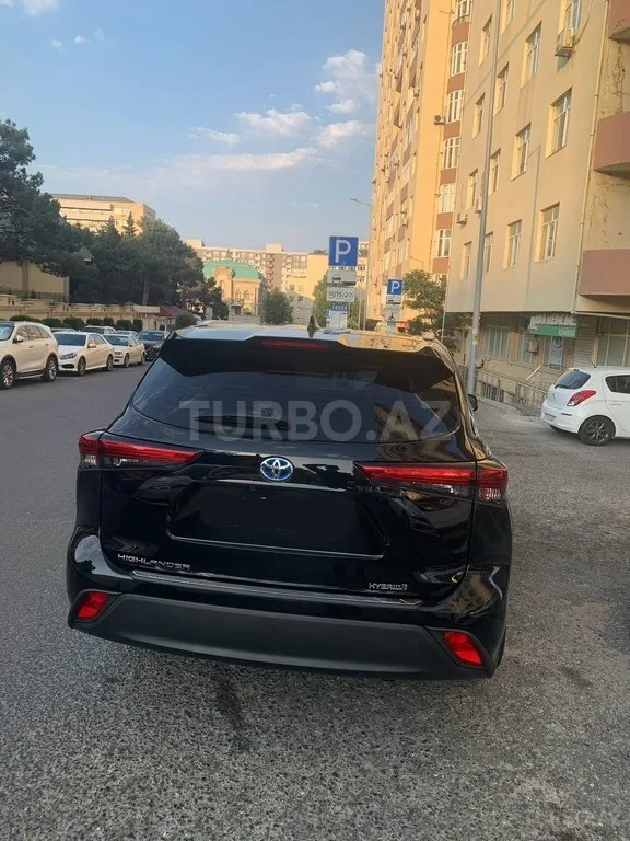 Toyota Highlander — foto 3/4