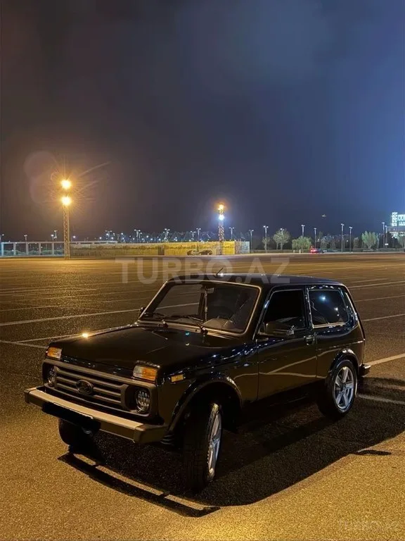 LADA (VAZ) Niva — foto 3/4