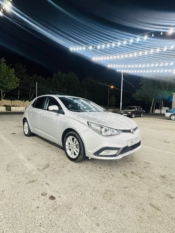 MG 5 — foto 2/4