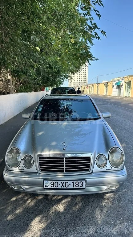 Mercedes E 280 — foto 2/4