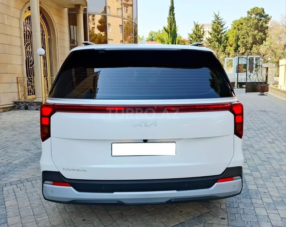 Kia Carnival — foto 2/4