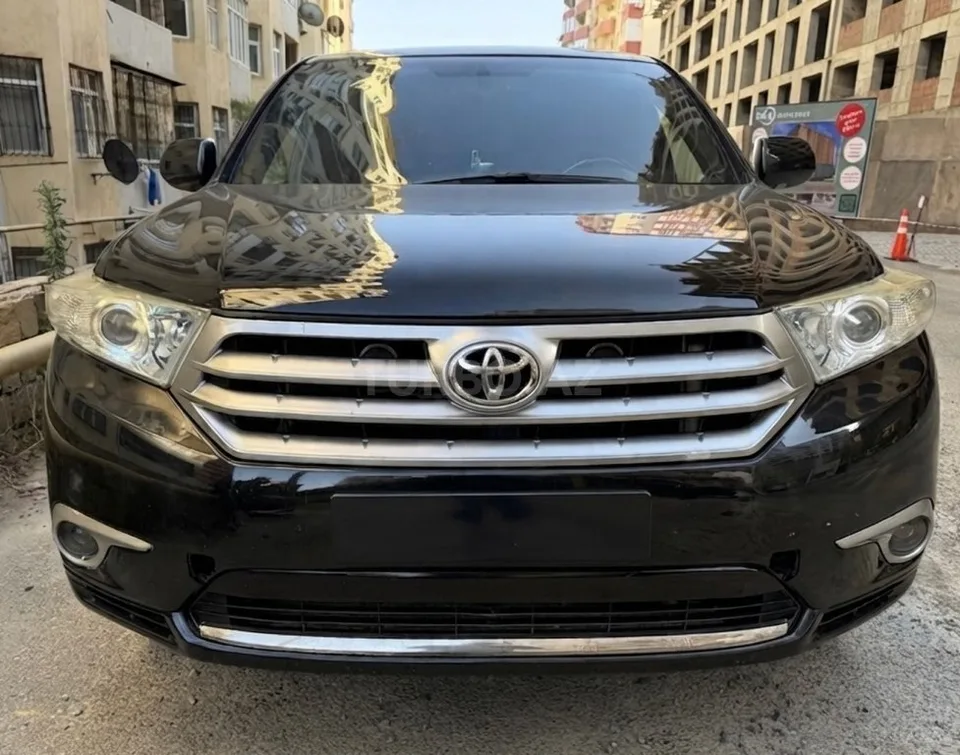 Toyota Highlander — foto 1/4