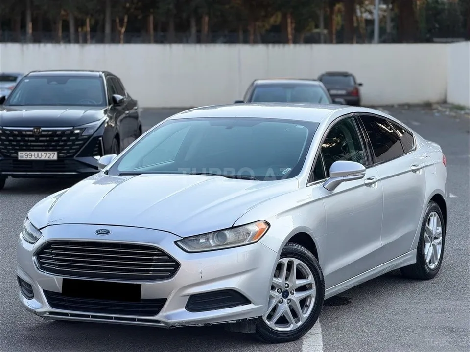 Ford Fusion (North America) — foto 1/4