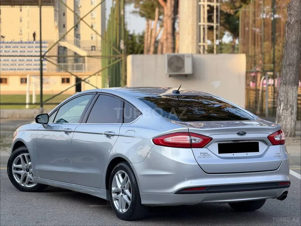 Ford Fusion (North America) — foto 4/4
