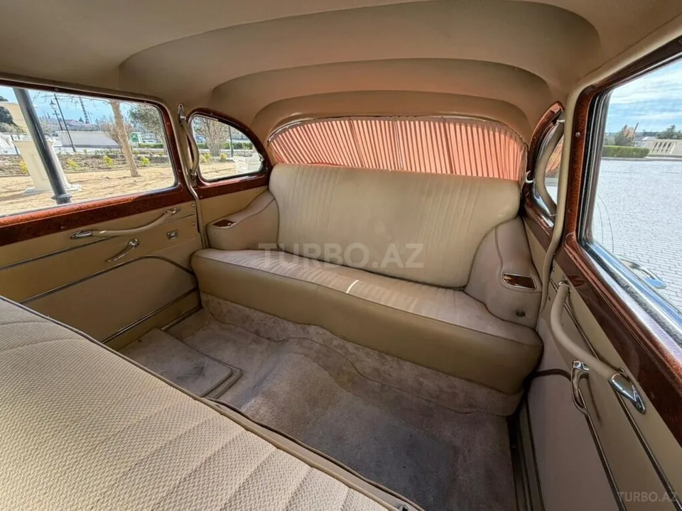 GAZ 13 "Chayka" — foto 4/4