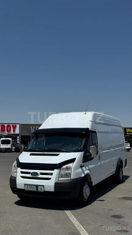 Ford Transit — foto 1/4