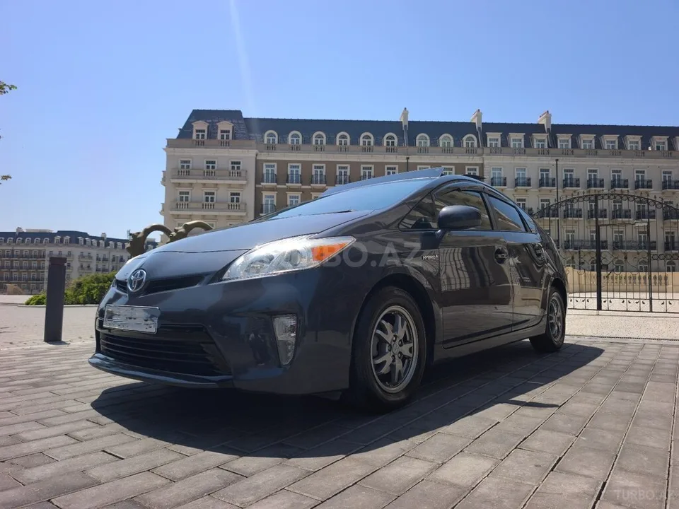 Toyota Prius — foto 4/4