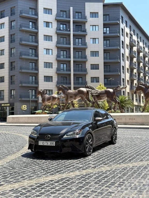 Lexus GS 350 — foto 1/4