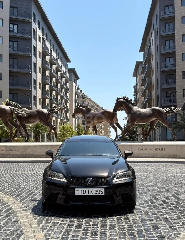 Lexus GS 350 — foto 2/4