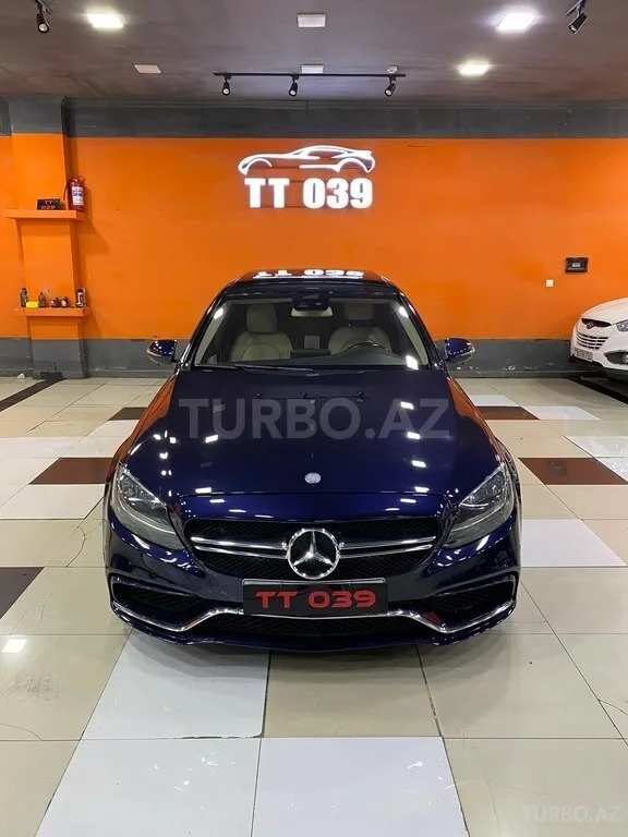 Mercedes C 300 — foto 1/4