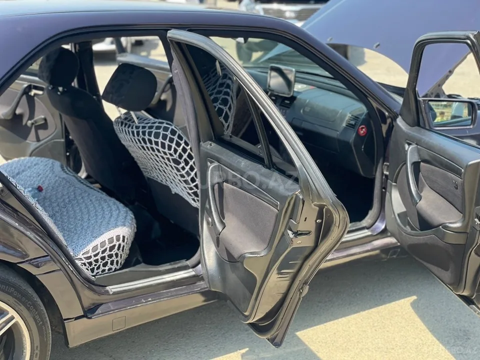 Mercedes C 230 — foto 3/4