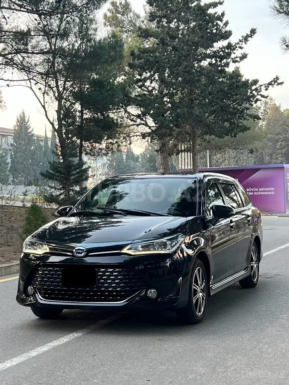 Toyota Corolla Fielder — foto 3/4