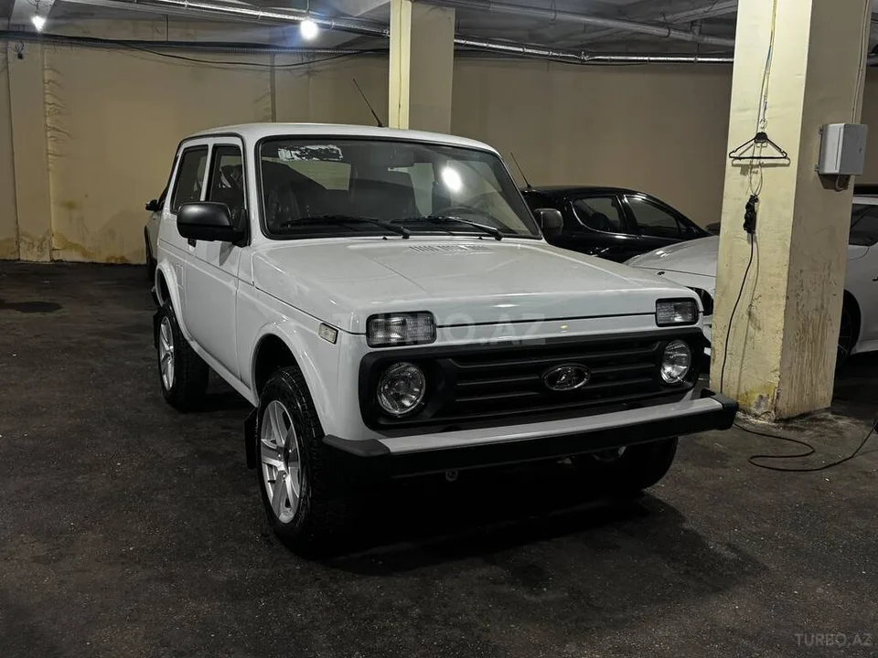LADA (VAZ) Niva — foto 1/4