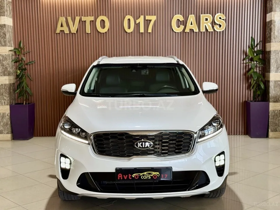 Kia Sorento — foto 1/4