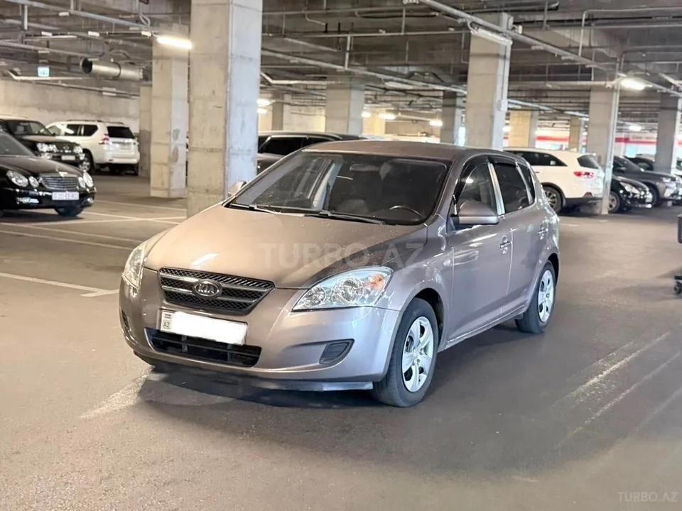 Kia Ceed — foto 1/4