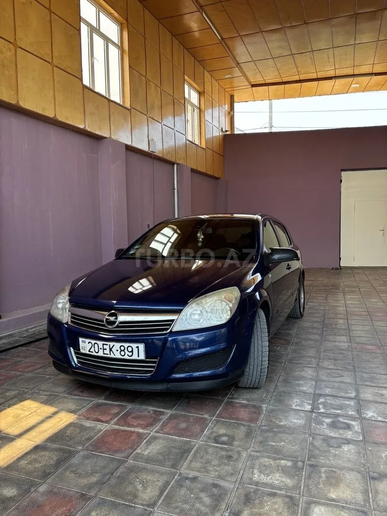 Opel Astra — foto 1/4