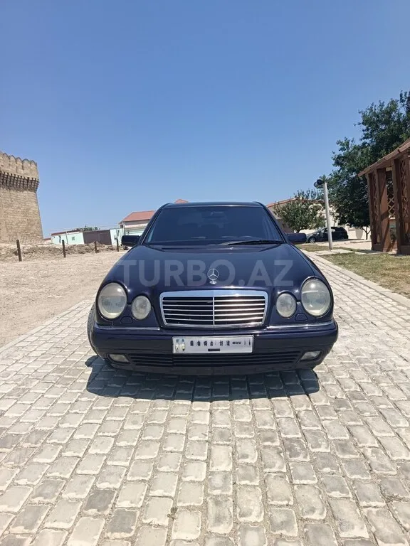 Mercedes E 280 — foto 2/4