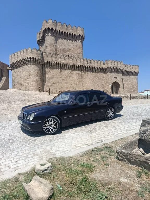 Mercedes E 280 — foto 4/4