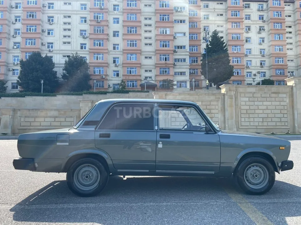 LADA (VAZ) 2107 — фото 3/4