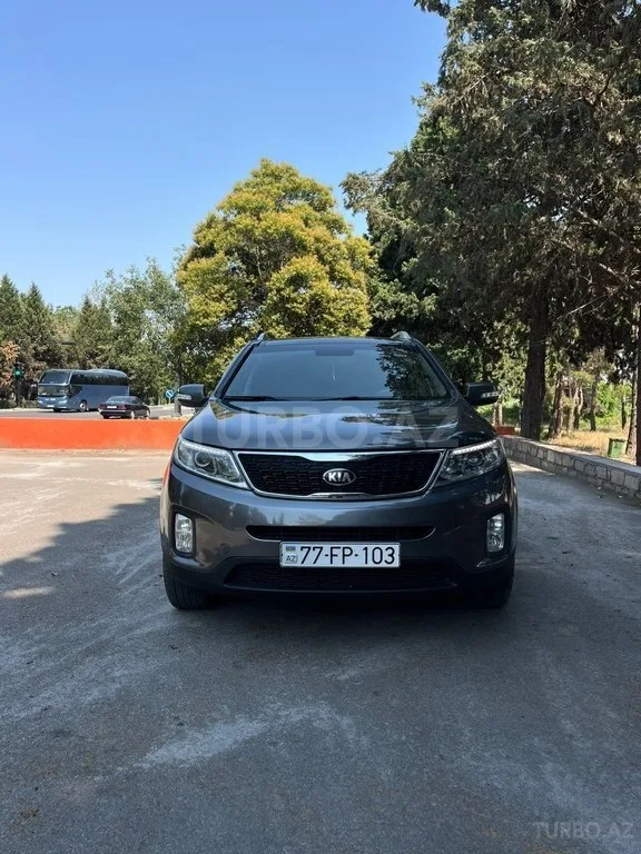Kia Sorento — foto 1/4