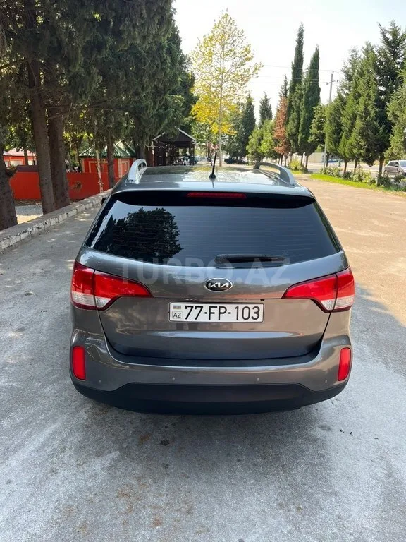 Kia Sorento — foto 2/4