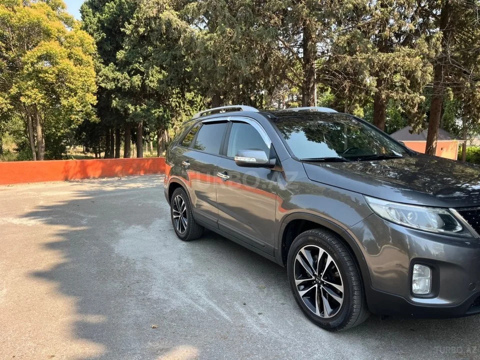 Kia Sorento — foto 3/4