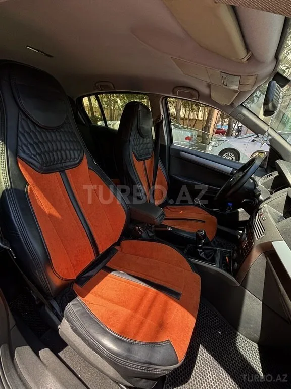 Opel Astra — foto 3/4