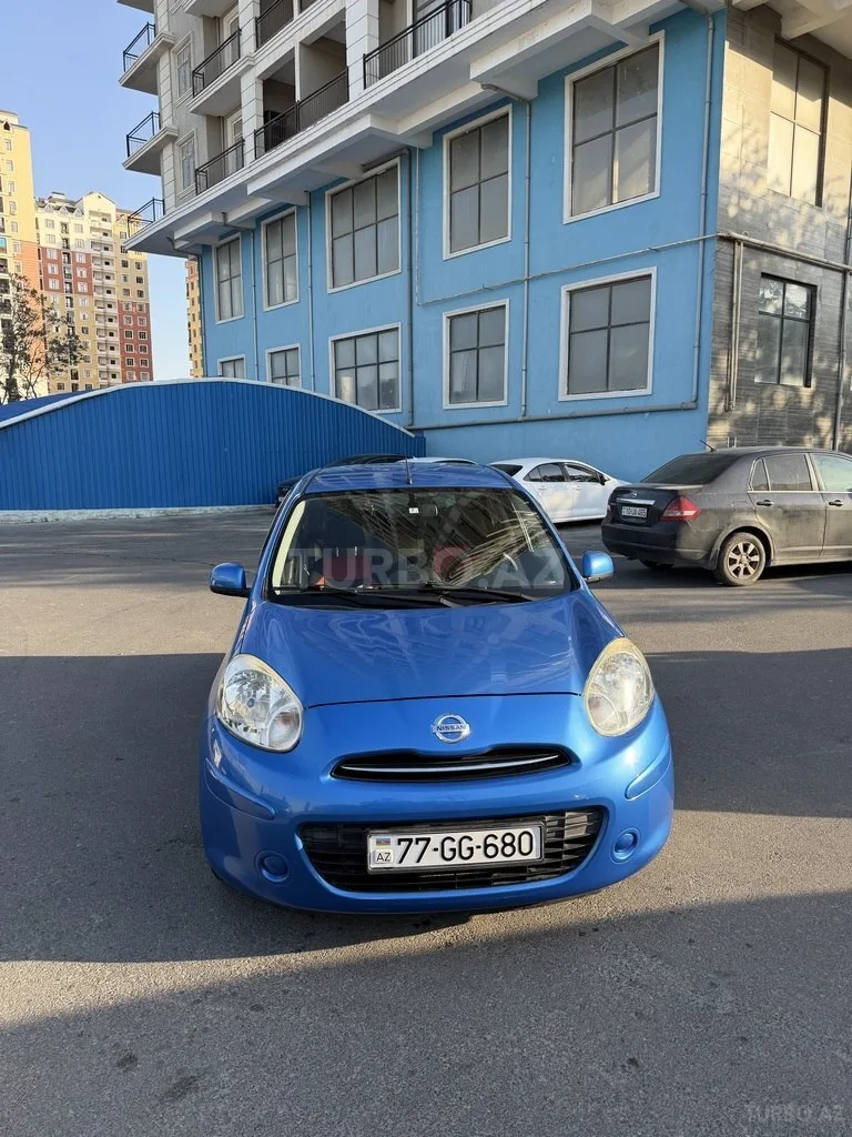 Nissan March — foto 1/4