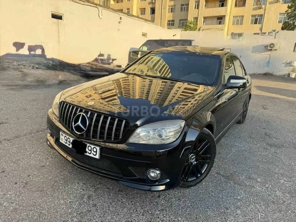 Mercedes C 300 — foto 1/4