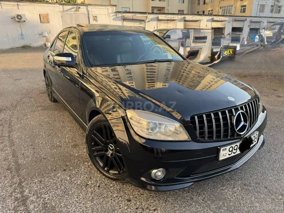 Mercedes C 300 — foto 2/4