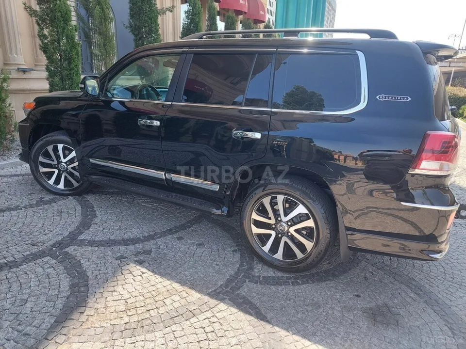 Toyota Land Cruiser — foto 4/4