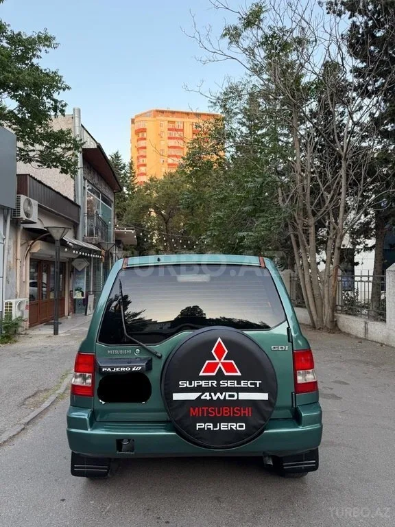 Mitsubishi Pajero io — foto 2/4