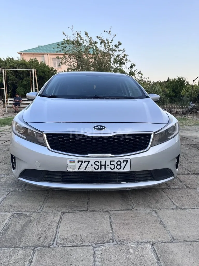 Kia Forte — foto 1/4