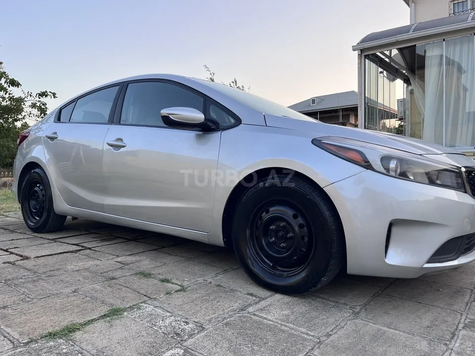Kia Forte — foto 3/4