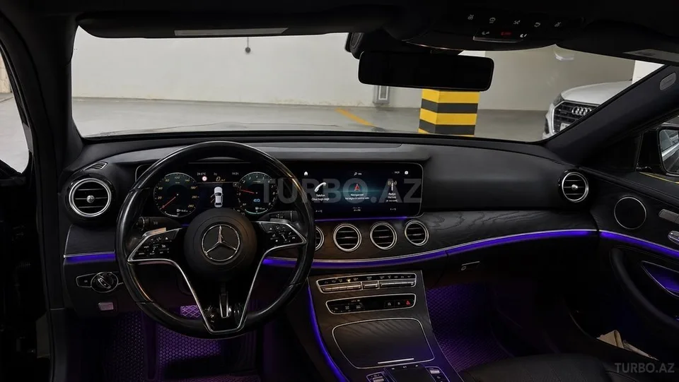 Mercedes E 300 e — foto 3/4
