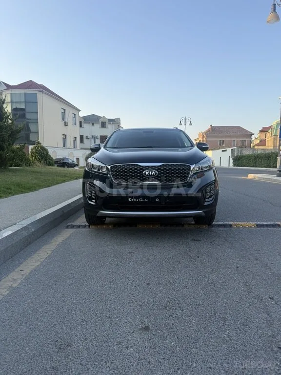 Kia Sorento — foto 1/4