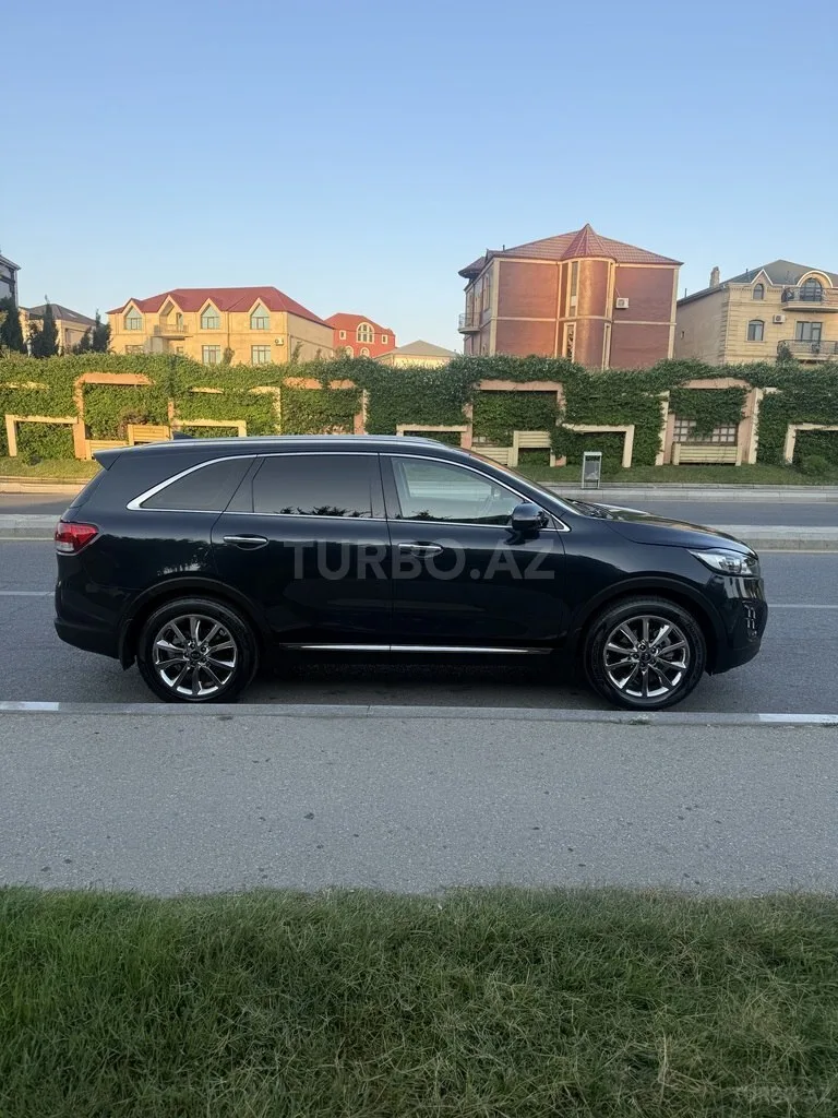 Kia Sorento — foto 4/4
