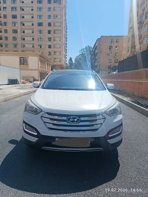 Hyundai Santa Fe — фото 1/4