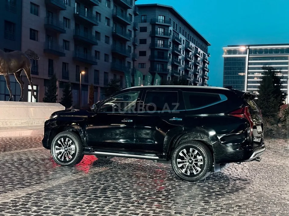 Mitsubishi Pajero — foto 4/4