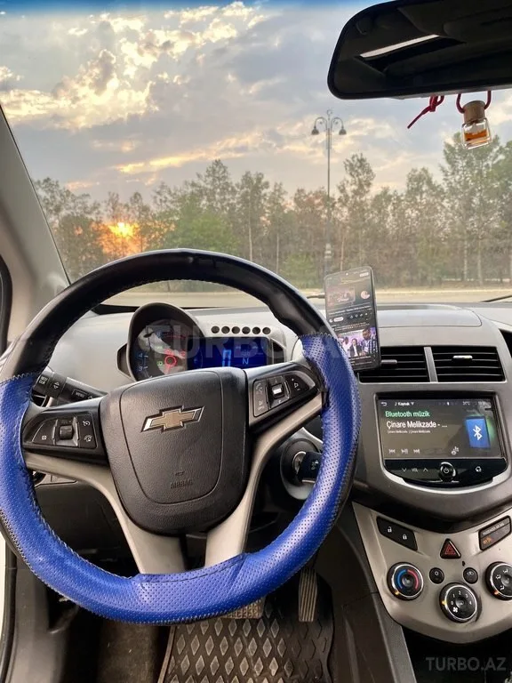 Chevrolet Aveo — foto 3/4