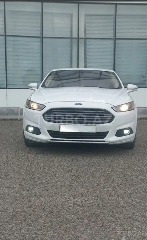 Ford Fusion (North America) — фото 1/4