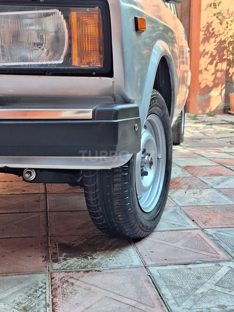 LADA (VAZ) 2107 — foto 2/4