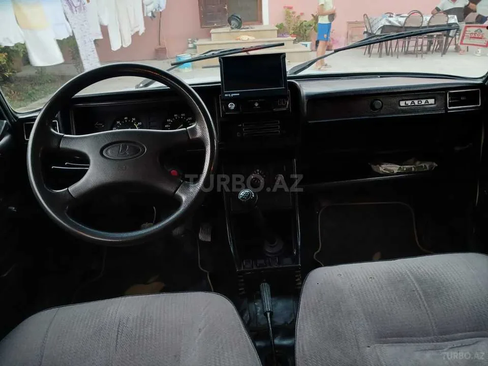 LADA (VAZ) 2107 — foto 3/4