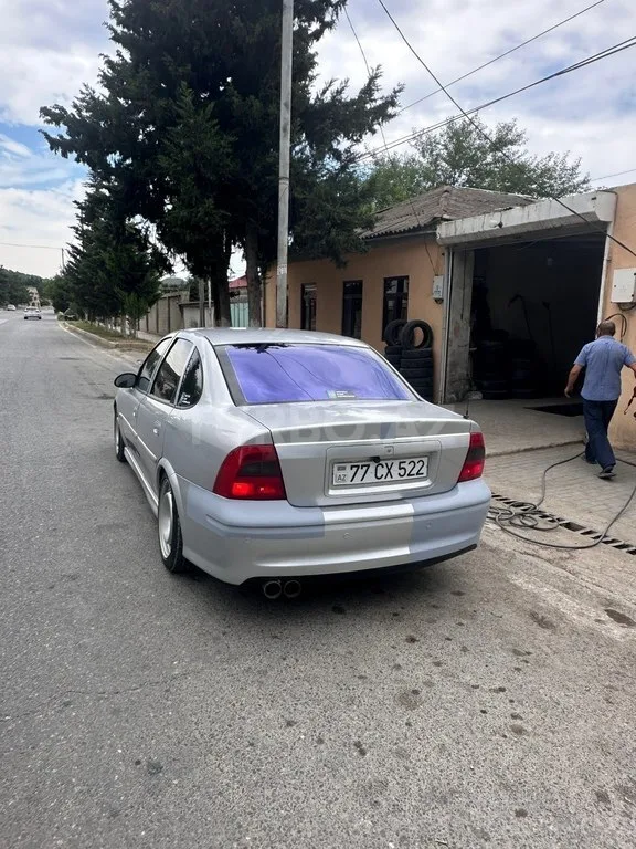 Opel Vectra — foto 3/4